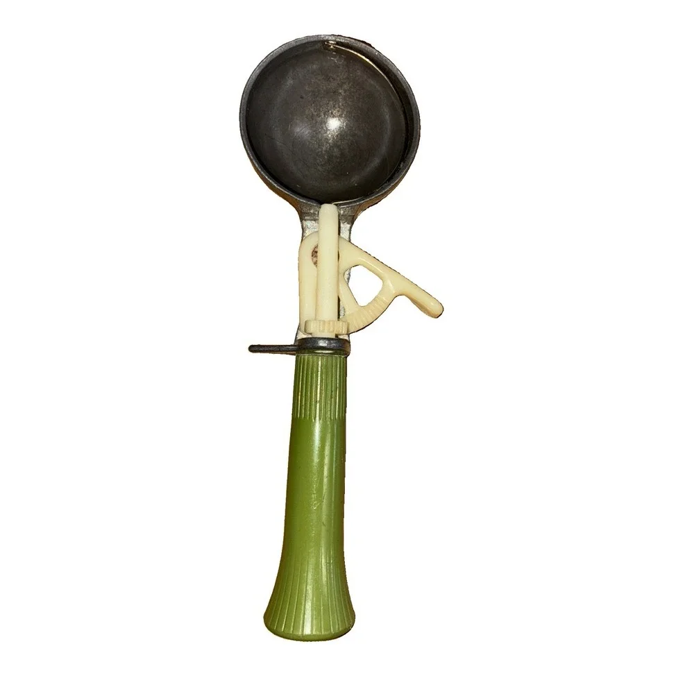 Vintage Disher Ice Cream Scoop Green Handle Bonny Products USA Size 16 2.5
